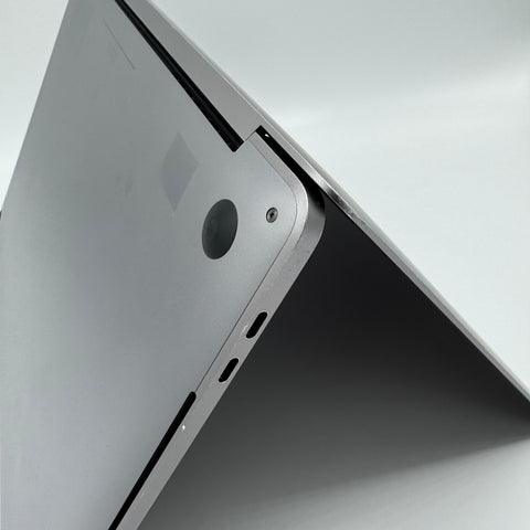 Begagnad - MacBook Pro (15-inch, 2018)