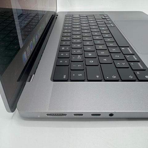 Begagnad - MacBook Pro MacBook Pro (16-inch, 2021) Begagnad Dator Begagnad MacBook Pro M1