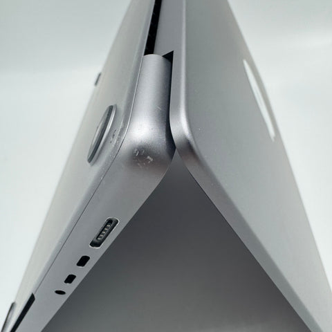 Begagnad - MacBook Pro MacBook Pro (16-inch, 2021) Begagnad Dator MacBook Pro M1 Begagnad