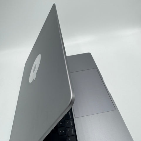 Begagnad - MacBook Pro MacBook Pro (16-inch, 2021) Begagnad Dator MacBook Pro M1 Begagnad