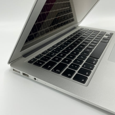 Begagnad - MacBook Air (13 inch, Early 2015) Begagnad Dator Begagnad - MacBook Air (13-inch, Early 2015) - Begagnad MacBook Air