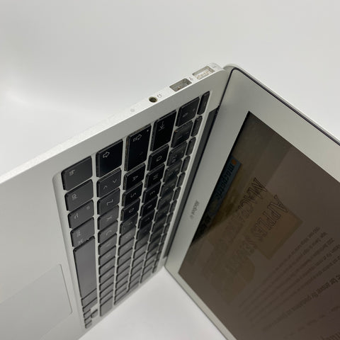 Begagnad - MacBook Air 11" (sent 2010) Begagnad Dator