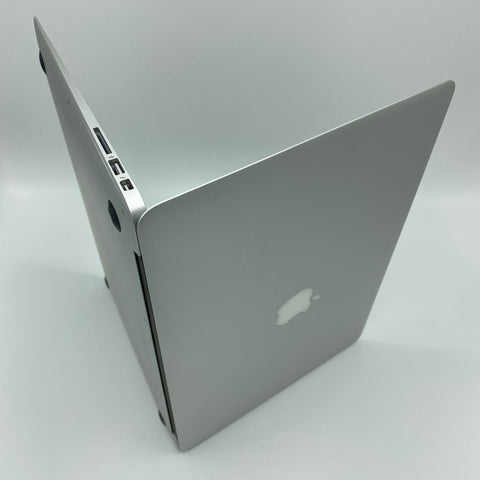 Begagnad - MacBook Air (13 tum, 2017) Begagnad Dator Begagnad - MacBook Air (13 tum, 2017)- Macbook Air billigt