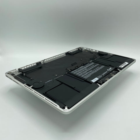 Byte av tangentbord och topcase Macbook Pro  2012-2015 inkl batteri