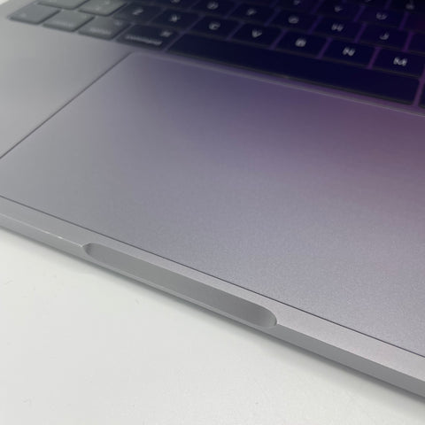 Begagnad - MacBook Pro (13-inch, 2016, Four Thunderbolt 3 Ports) Begagnad Dator Begagnad - MacBook Pro (16-inch, 2019)