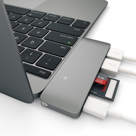 satechi type-c pass through usb hub with usb-c charging port