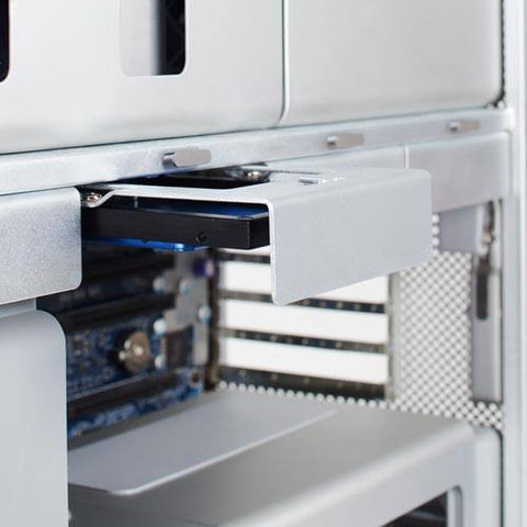 NewerTech® AdaptaDrive® 2.5" to 3.5" Drive Converter Bracket Montering