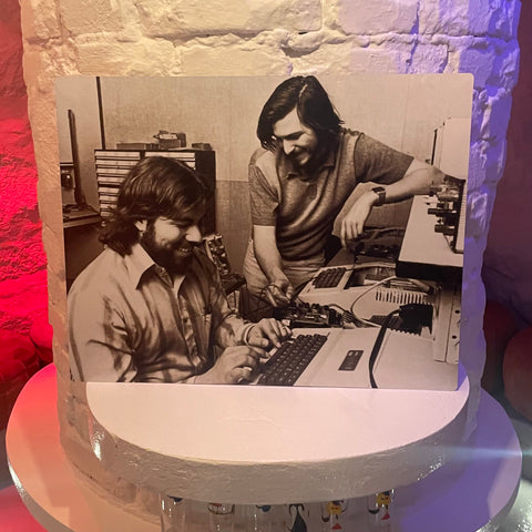 Apple-grundarna: Steve Jobs, Steve Wozniak och Ronald Wayne - Pionjärerna bakom den tekniska revolutionen