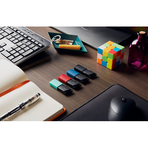 KINGSTON DataTraveler Exodia M 64GB USB3.2 Gen 1 Blå USB-minnen 