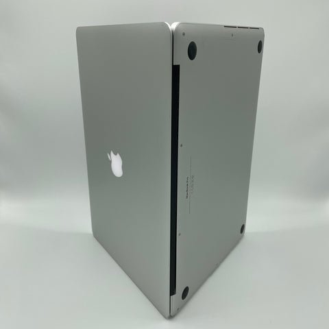 Begagnad - MacBook Pro (Retina, 15-inch, Late 2013) Begagnad Dator Begagnad - MacBook Air (13-inch, Early 2015) - Begagnad MacBook Air