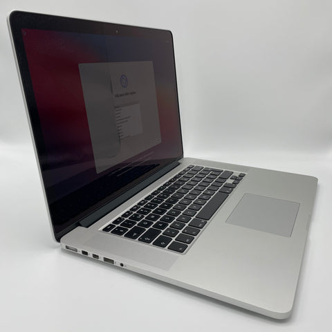 Begagnad - MacBook Pro (Retina, 15-inch, Late 2013) Begagnad Dator Begagnad - MacBook Air (13-inch, Early 2015) - Begagnad MacBook Air