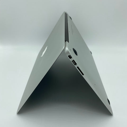 Begagnad - MacBook Air 13” (Mitten 2013) Begagnad Dator 