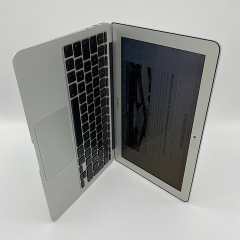 Begagnad - MacBook Air 11" (sent 2010) Begagnad Dator 
