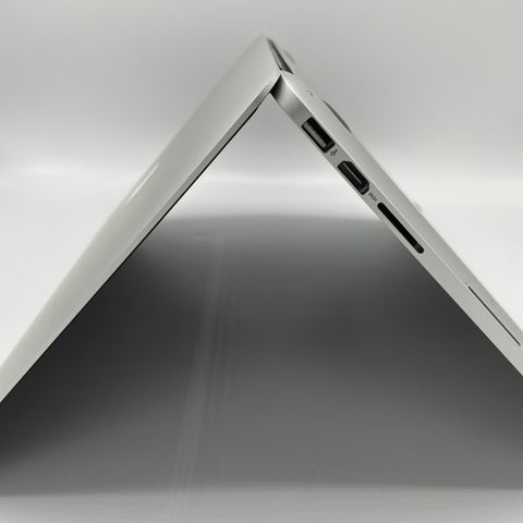 Begagnad - MacBook Pro 15" (mitten 2015) Begagnad Dator Begagnad - MacBook Pro 15" (mitten 2015)- begagnad mac stockholm