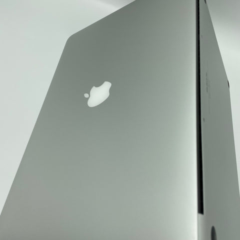 Begagnad - MacBook Pro 15" (mitten 2015) Begagnad Dator Begagnad - MacBook Pro 15" (mitten 2015)- begagnad mac stockholm