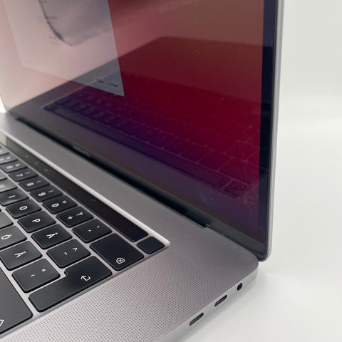 Begagnad - MacBook Pro MacBook Pro (16-inch, 2019) Begagnad Dator Begagnad - MacBook Pro (16-inch, 2019) 