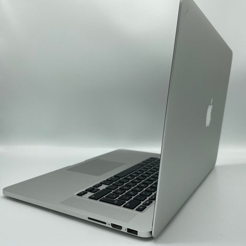 Begagnad - MacBook Pro 15" (mitten 2014) Begagnad Dator Begagnad - MacBook Pro 15" (mitten 2015)- begagnad mac stockholm
