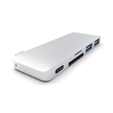 Satechi USB-C Pass Through USB Hub – 3-i-1 hub Tillbehör satechi type-c pass through usb hub with usb-c charging port
